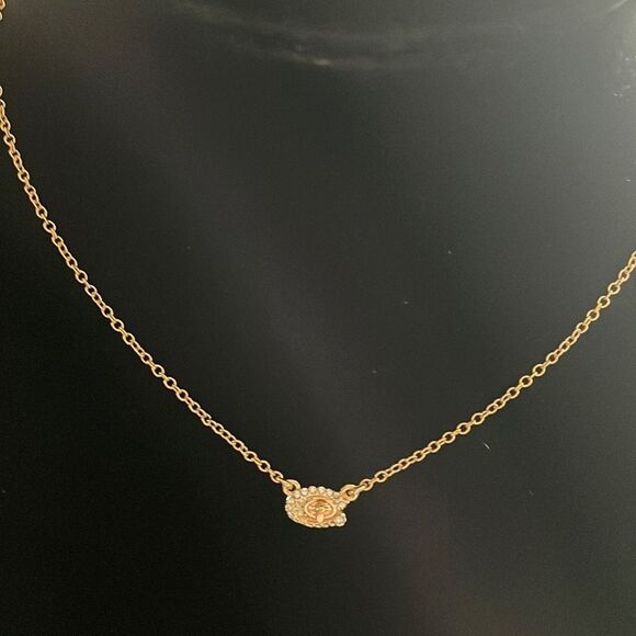 Coach Signature C pave’ turnlock short pendant necklace NWT - Picture 3 of 7